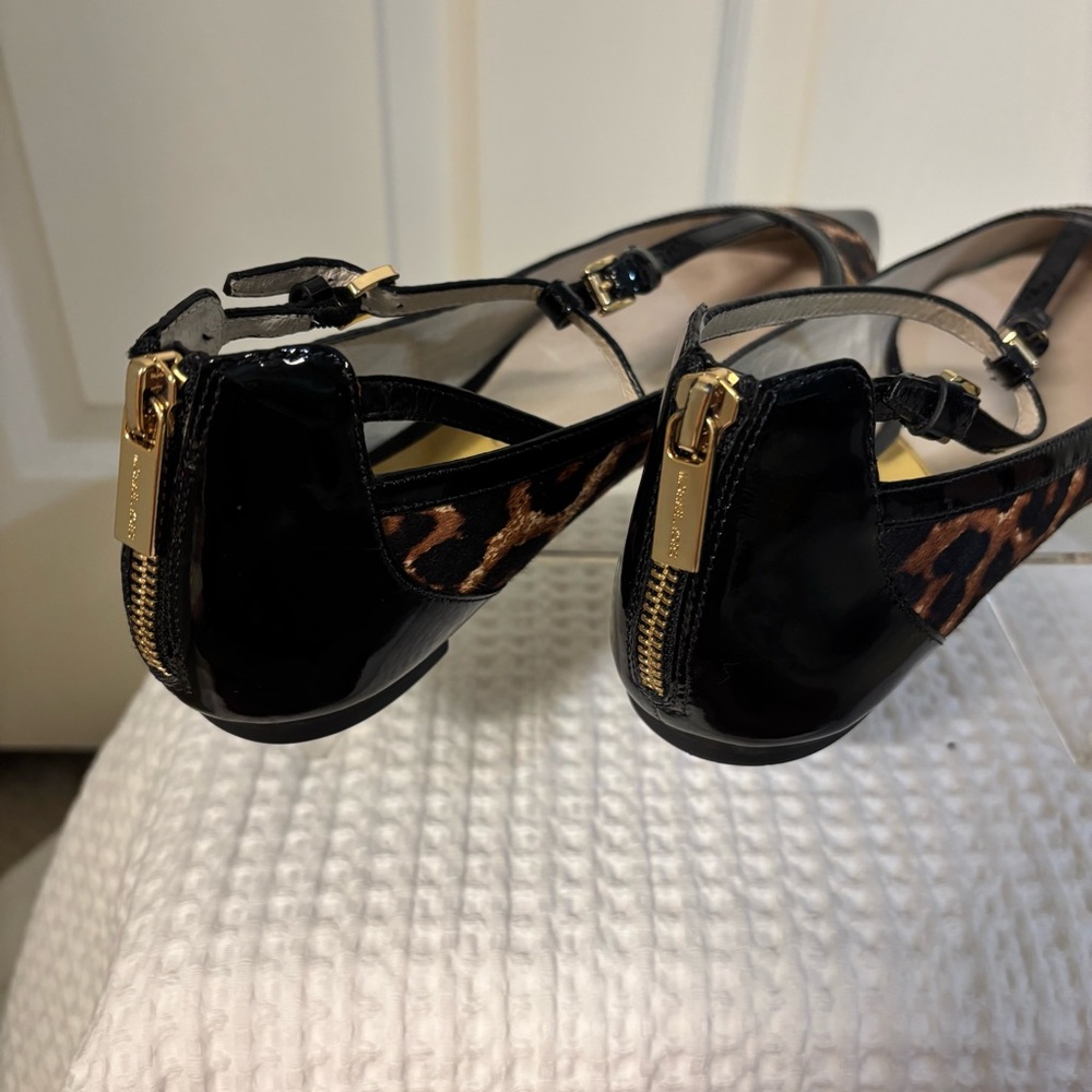 Michael Kors Brena Leopard Calf Hair T-Strap Pointed Toe Flats 8.5 - Picture 9 of 10